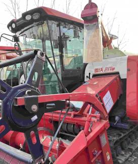 Used KUBOTA rice harvester combine PRO688Q wheat cutting machine harvester - 副本